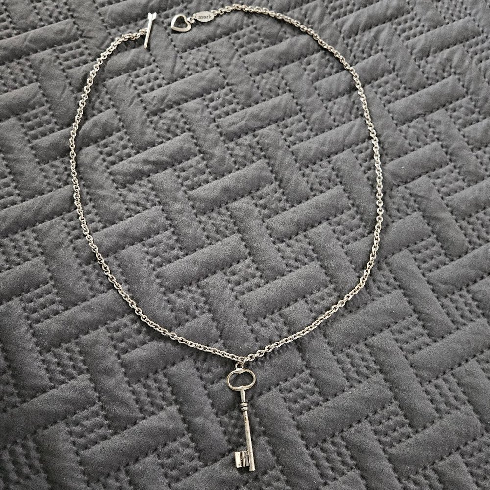 Avon Silver Key Pendant Necklace